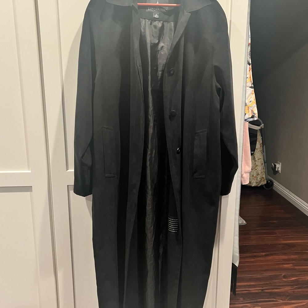 London Fog Women’s Black Trench Coat – Size 14 | Classic Timeless Outerwear